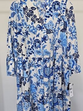 Signature Blue Floral V-Neck Dress